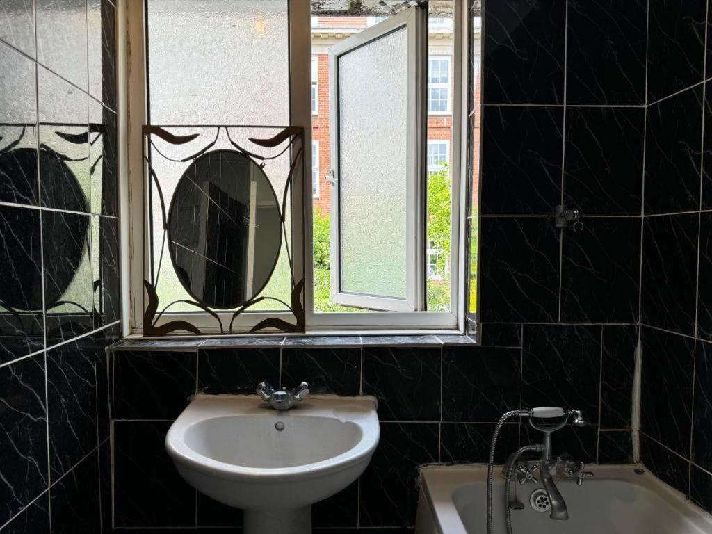 Hotel Whitechapel Lindley House R2 à Londres Extérieur photo